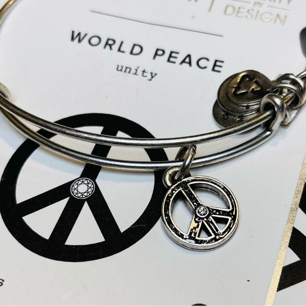 Alex and Ani NWT World Peace Adjustable Bangle Charm Bracelet 609